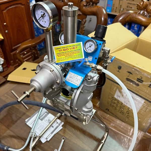 Dụng cụ bơm màng khí nén DPS-1201C Anest Iwata