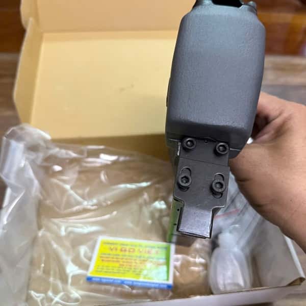 Dụng cụ bắn đinh 1022J Yunica Chính hãng