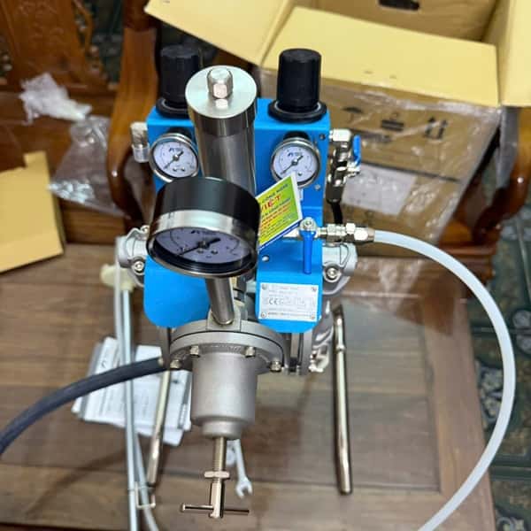 DPS-1201C Anest Iwata Nhật Bản