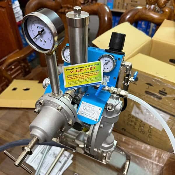 Bơm màng DPS-1201C Anest Iwata Nhật Bản