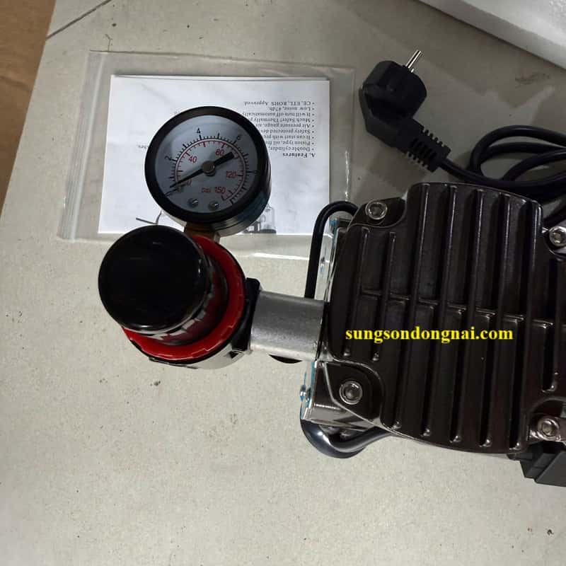 Chỉnh áp Máy nén hơi TC-90B Royalmax IFOO