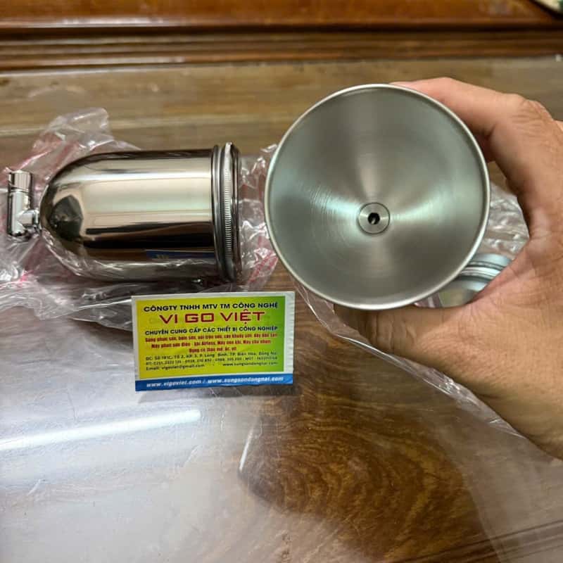 Cốc chứa sơn