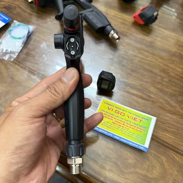 Khe gắn đồng hồ điều áp ADAMX Pro của súng phun sơn Sata Jetx Digital pro