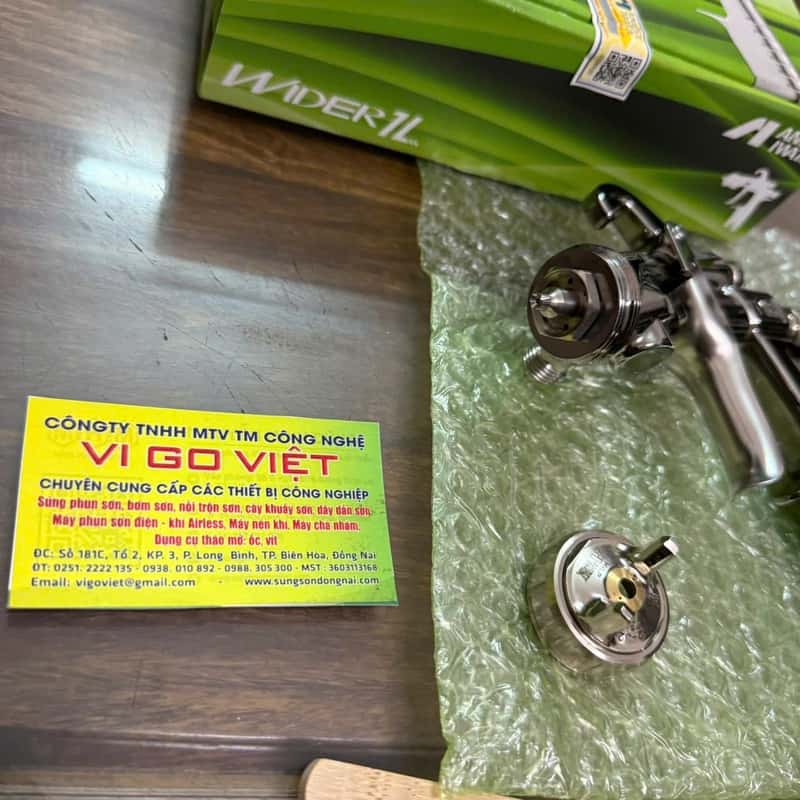 Súng phun sơn Wider1L-2-12J2G Iwata phun sơn ô tô xe máy đồ gỗ nhựa